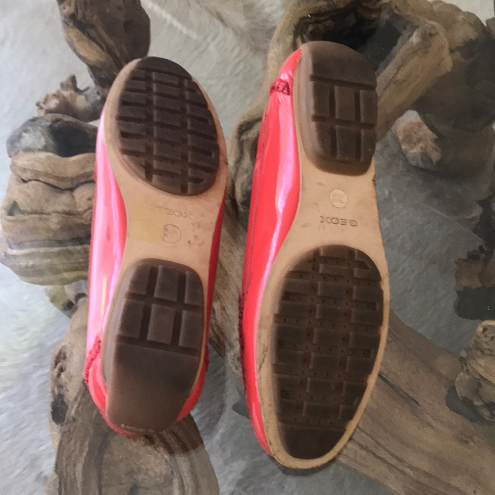 Shoes - Picture 2 of 3